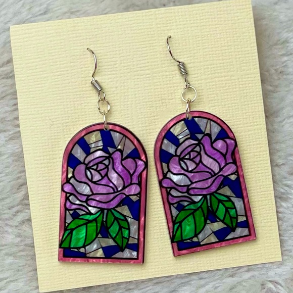 Handmade flower earrings 2/$20 - Picture 1 of 2